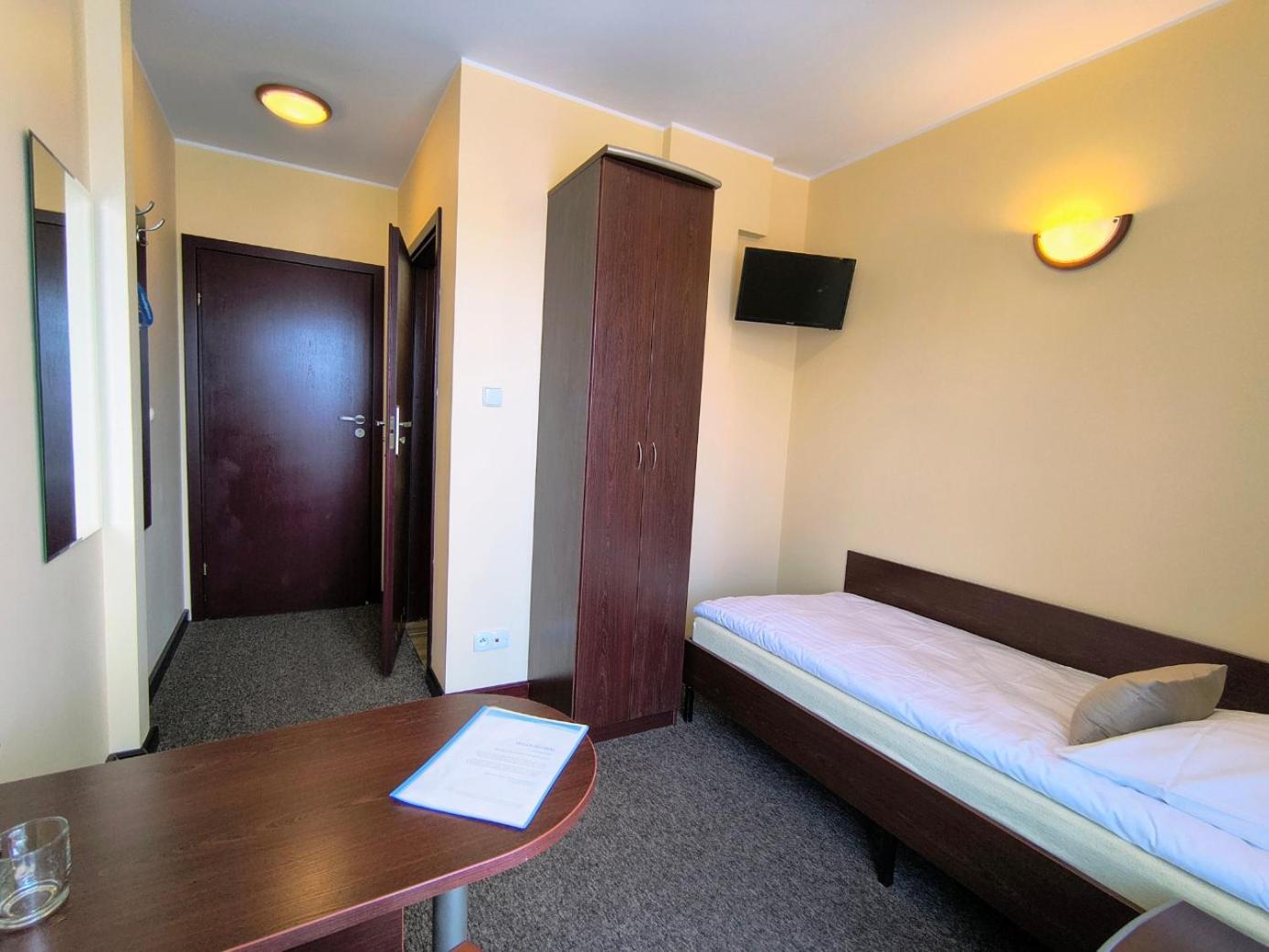 Willa Global Komfortowe Pokoje Nad Morzem Jastrzębia Góra Zimmer foto