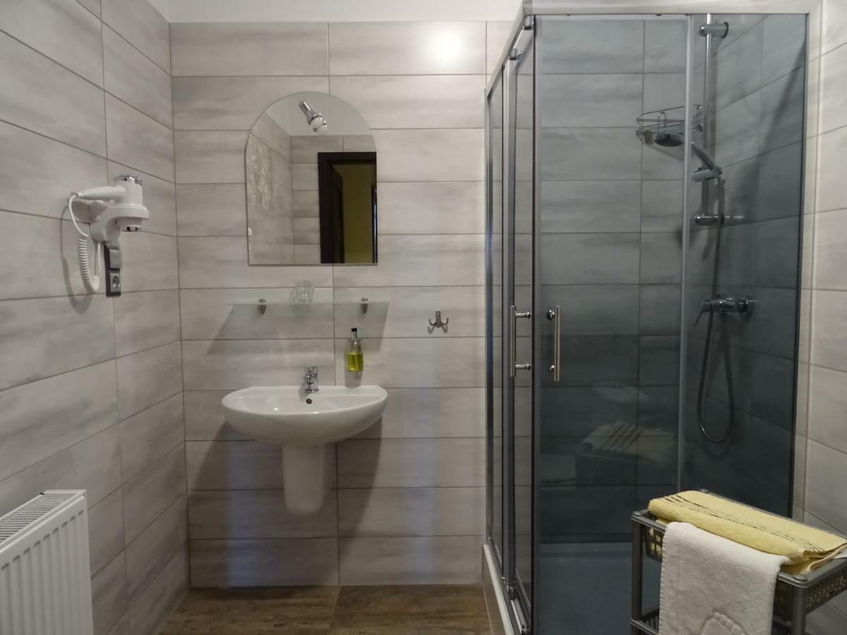 Willa Global Komfortowe Pokoje Nad Morzem Jastrzębia Góra Exterior foto
